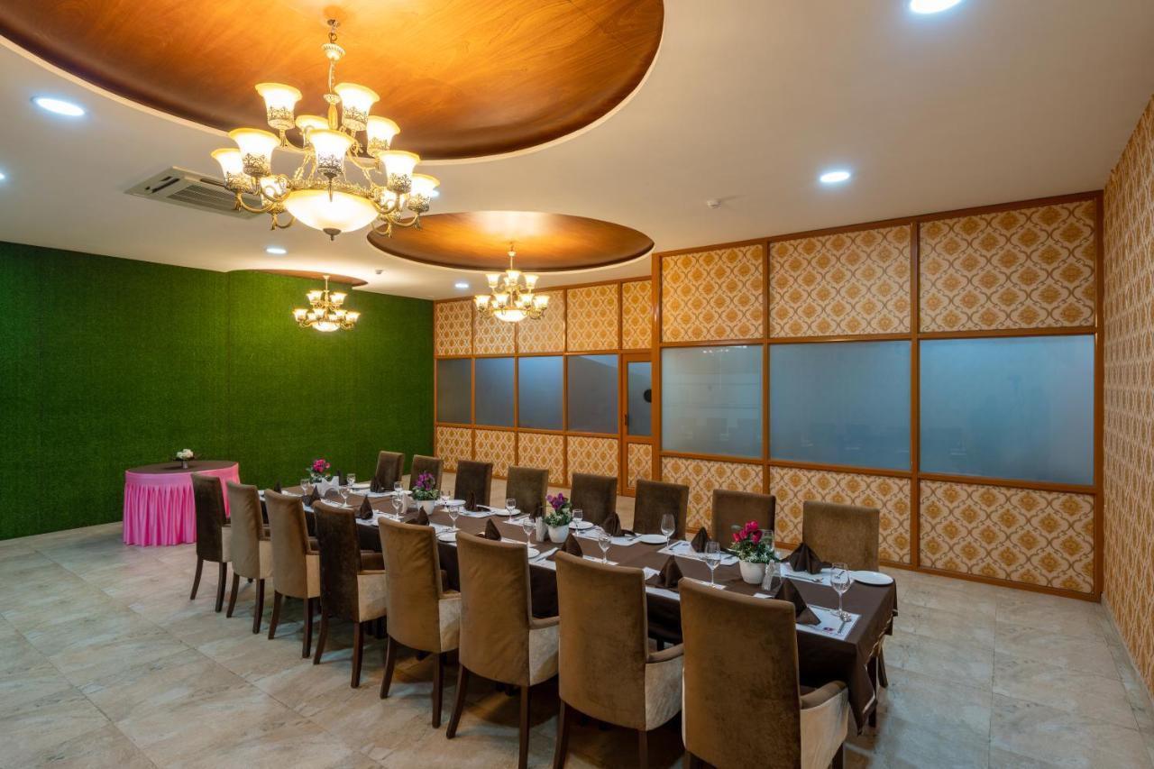 Jalashray Resort Nadiad Экстерьер фото