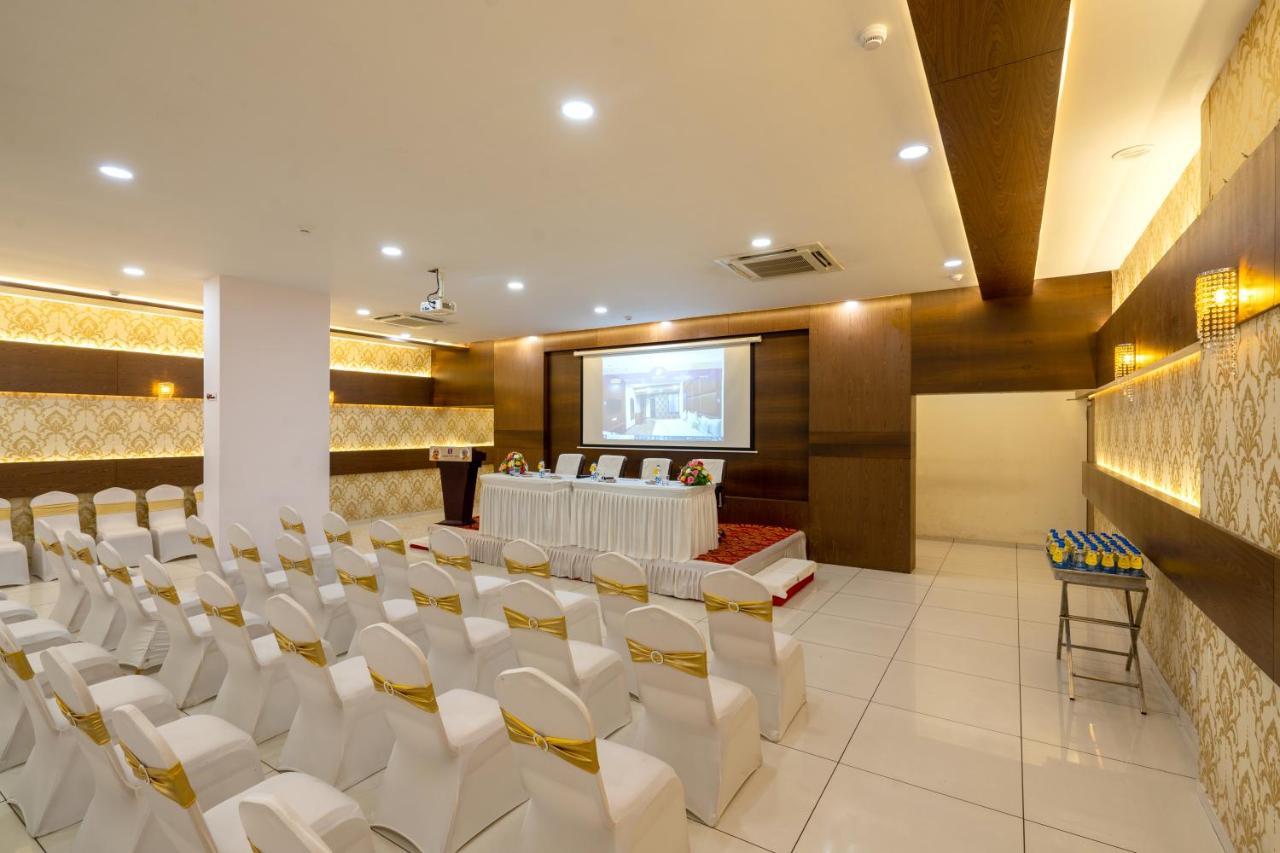 Jalashray Resort Nadiad Экстерьер фото