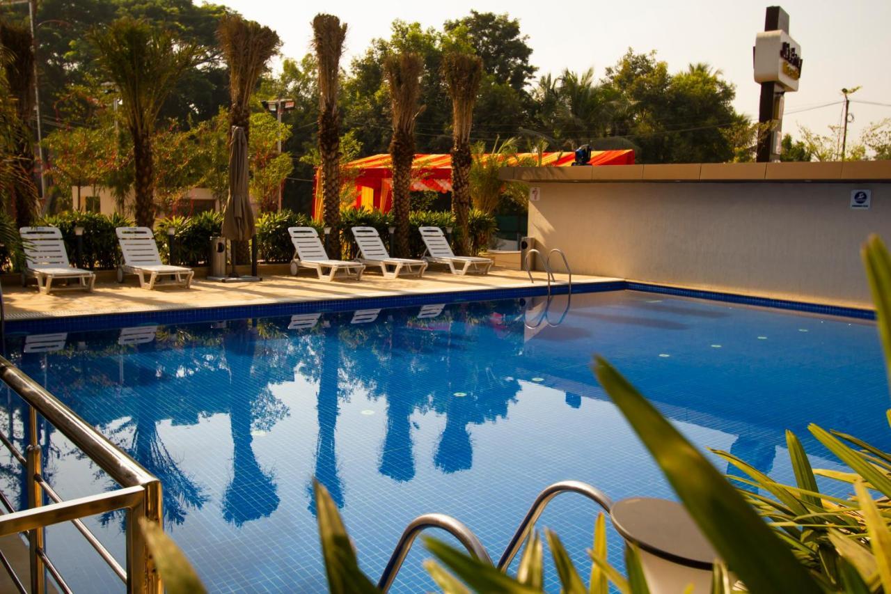 Jalashray Resort Nadiad Экстерьер фото